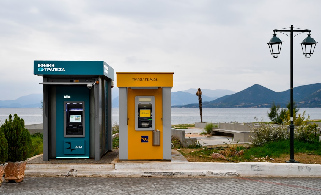 Αύξηση στις χορηγήσεις στεγαστικών και καταναλωτικών δανείων στο εξάμηνο