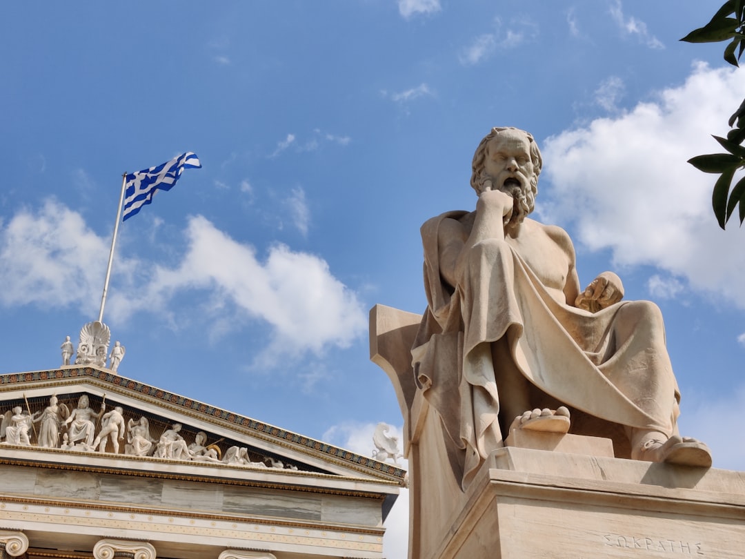 Επίσημο: Πότε σταμάτησε η δίωξη της μοιχείας στην Ελλάδα