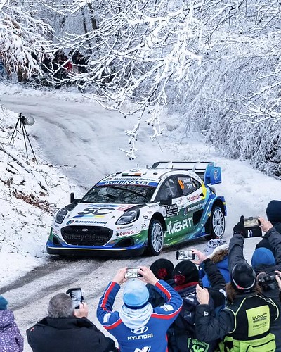 WRC: Από τρεις ραδιοφωνικούς σταθμούς η ζωντανή μετάδοση του ΕΚΟ Ράλλυ Ακρόπολις