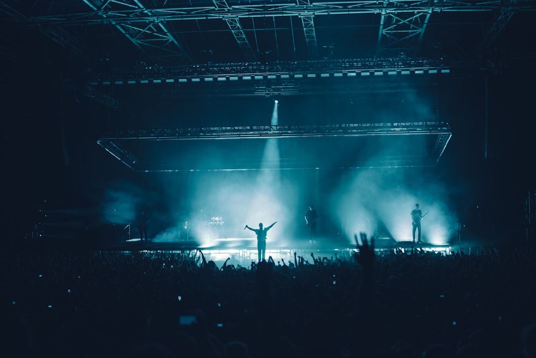 Νέο concert film των Ghost με το «2 Big To Rig» στις αίθουσες