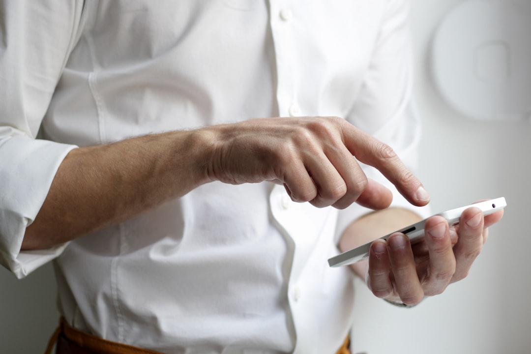 Αυξάνει το μερίδιό του το iPhone στην Κίνα ενώ η αγορά συρρικνώνεται κατά 4,3%