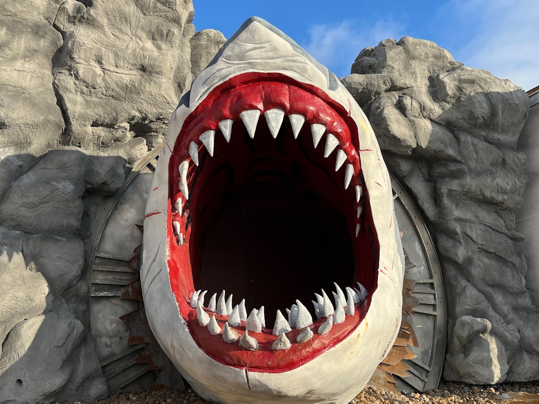 Minions & Monsters | Shark Attack!: Το νέο μικρού μήκους της Illumination επενδύει στο γνώριμο χιούμορ των Minions