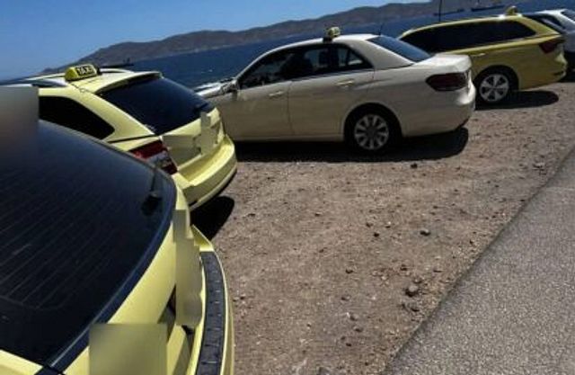 Παρεμβάσεις στο λιμάνι του Λαυρίου μετά από καταγγελίες για υπερχρεώσεις σε διαδρομές ταξί