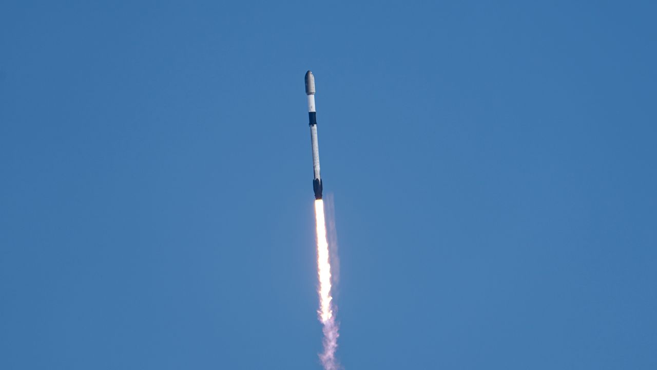 Αποκλειστική εκτόξευση: 24 δορυφόροι Starlink μπήκαν σε τροχιά από την Καλιφόρνια