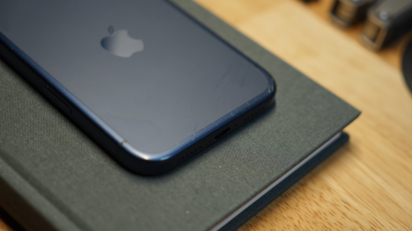 Αποκλειστικά Νέα: iPhone Fold και AirPods με Κάμερες στο Σκοτάδι