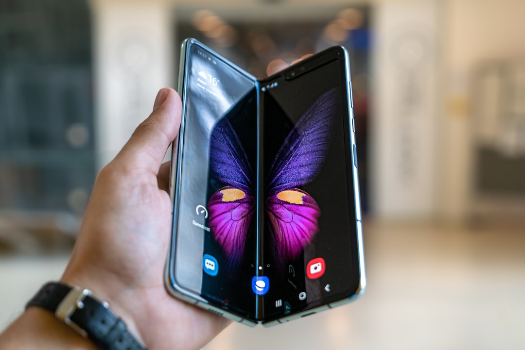 Ανακαλύψτε το Samsung Galaxy Z Fold 8 Wide μέσω Spider-Man!