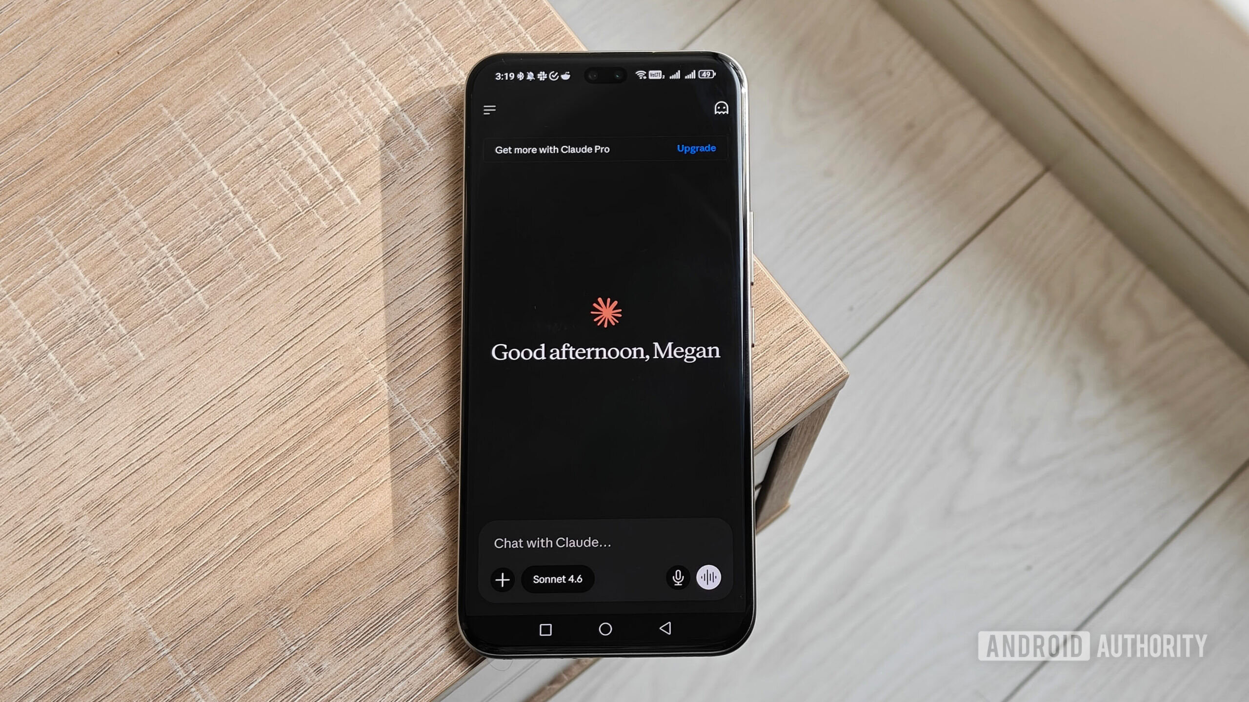 Το Claude Cowork έρχεται σε web και mobile για να αναλάβει τις πιο βαρετές δουλειές του γραφείου