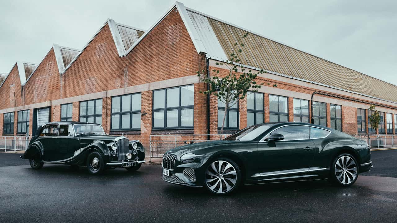 Αποκλειστικό Bentley Continental GT: φόρος τιμής με 80 χρόνια Crewe